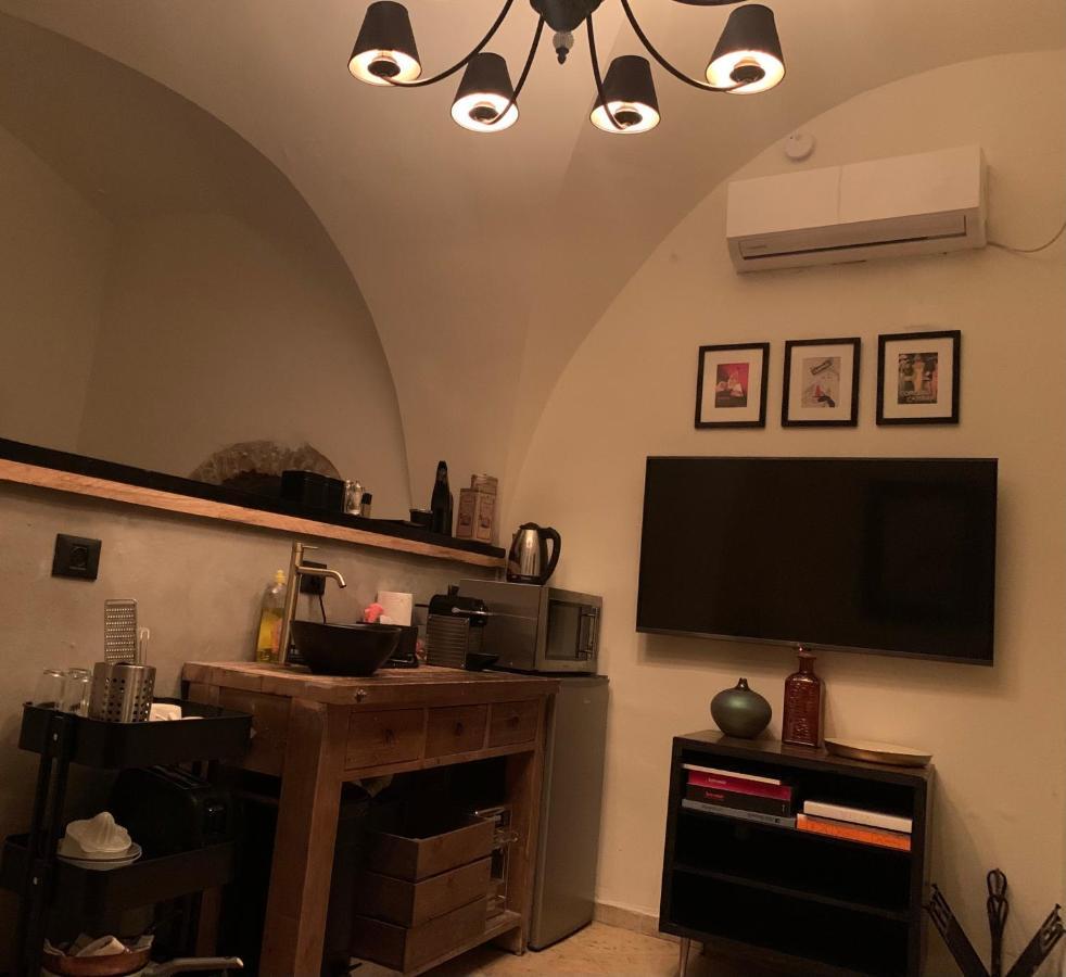 La Guta Studio Suite The Campari Suite Jerusalem Exteriör bild
