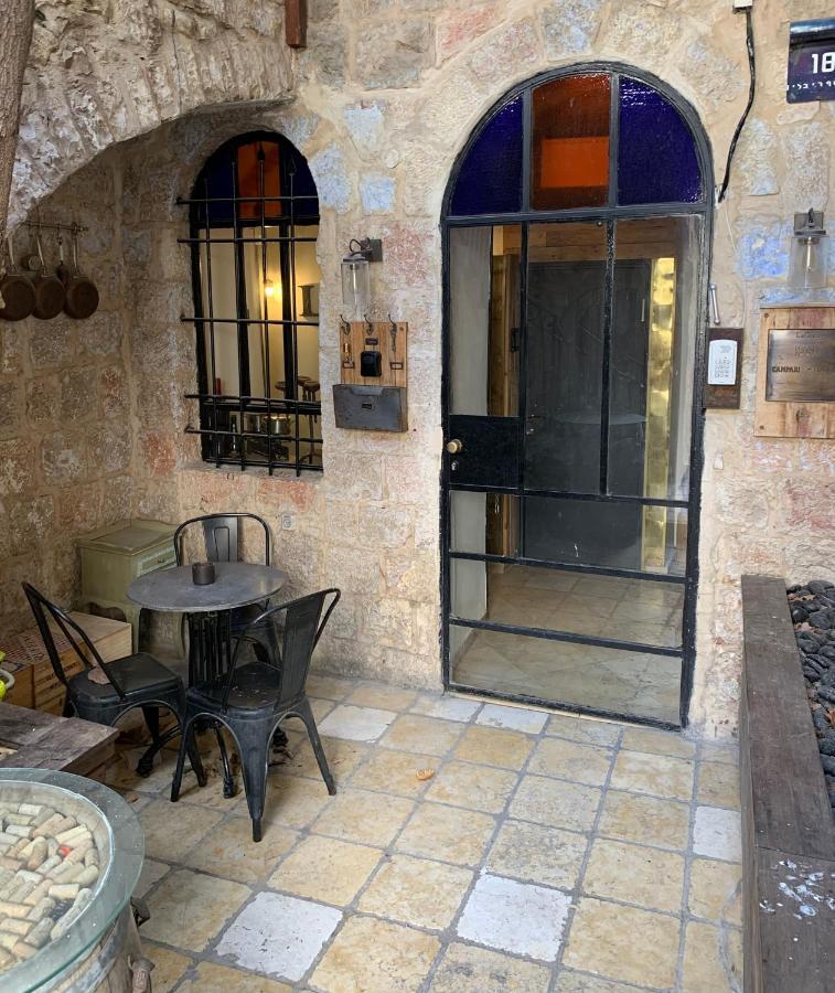 La Guta Studio Suite The Campari Suite Jerusalem Exteriör bild